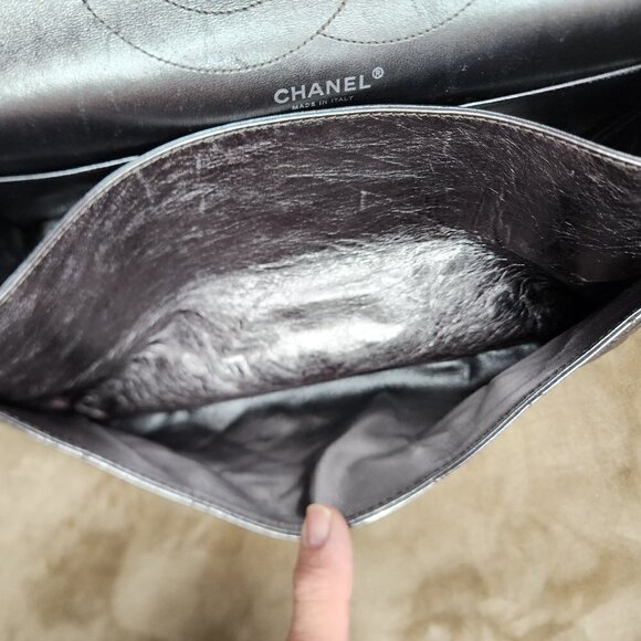 Chanel Metallic Quilted Aged Leather Reissue, Authentic - Picture 7 of 12